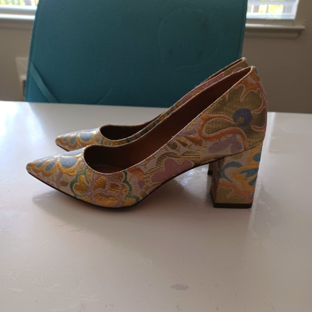 70s Style Heels
